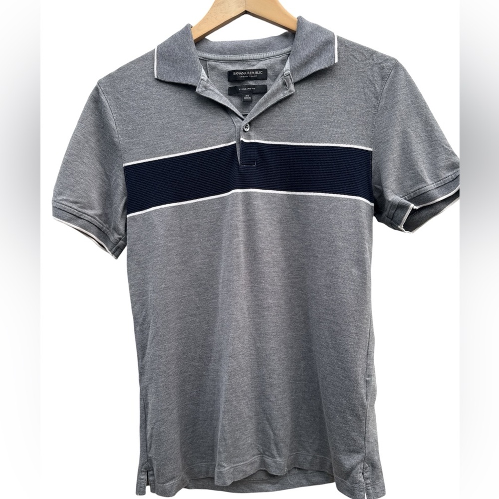 Banana Republic Men's Gray Polo Shirt with Navy Stripe